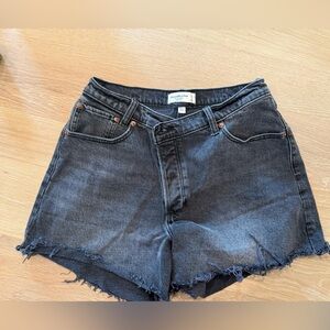 Abercrombie and Fitch- the dad short high rise